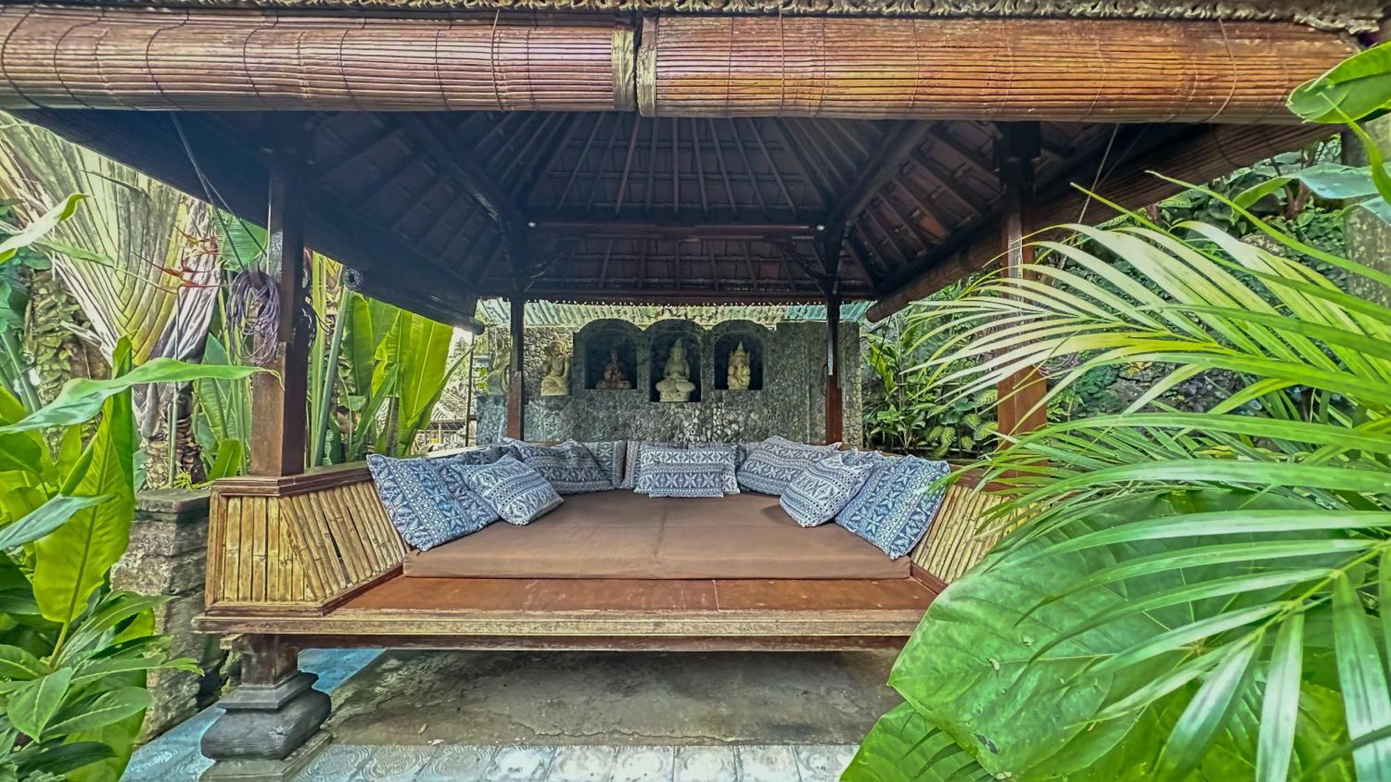 Tirtagangga Water Palace Villas كارانغاسِم المظهر الخارجي الصورة