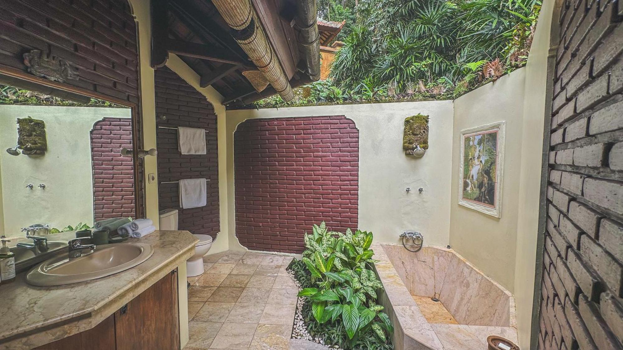 Tirtagangga Water Palace Villas كارانغاسِم المظهر الخارجي الصورة